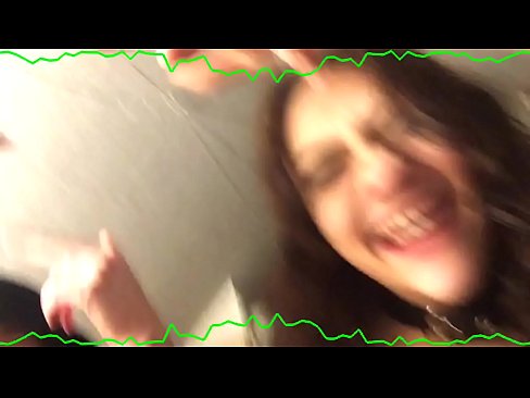 ❤️ Twee sexy donkerkop emosionele broekies bly bastards eienaardige teef ❤️ Fok video  by ons ❌️