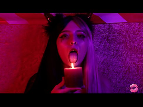❤️ Passievolle Blowjob van Sexy Succubus met mondvervulling ❤️ Fok video by ons ❌️