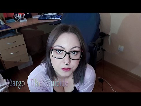❤️ Sexy meisie met bril suig dildo diep op kamera ❤️ Fok video by ons ❌️